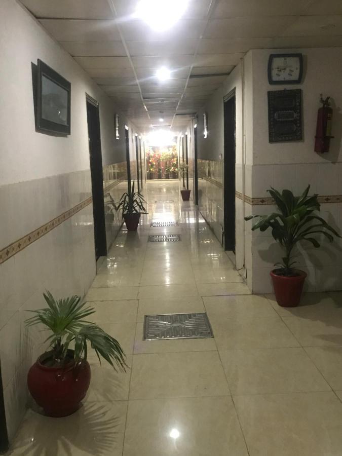 Hotel De Grand Равалпинди Екстериор снимка