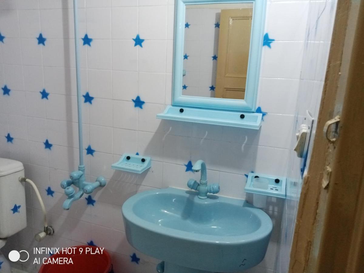 Hotel De Grand Равалпинди Екстериор снимка