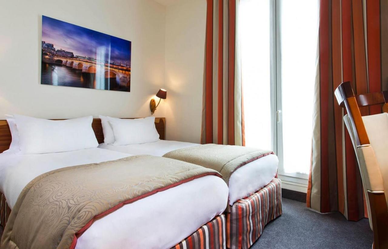 Hotel De Grand Равалпинди Екстериор снимка