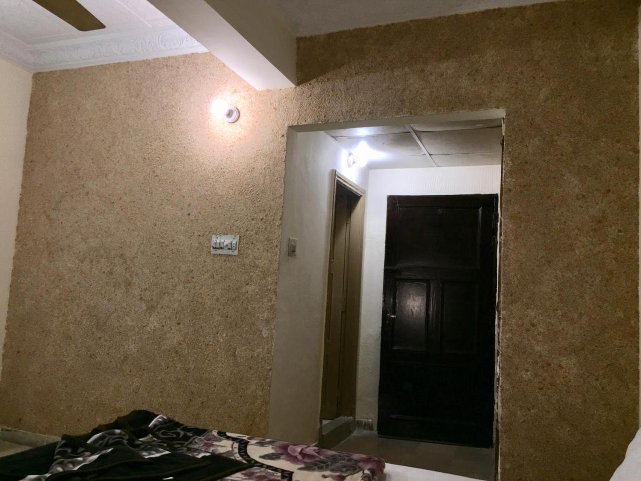 Hotel De Grand Равалпинди Екстериор снимка